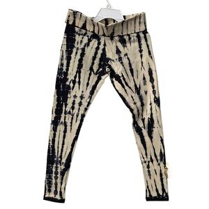 NWT Wehi Tie-Dye Leggings White/Black